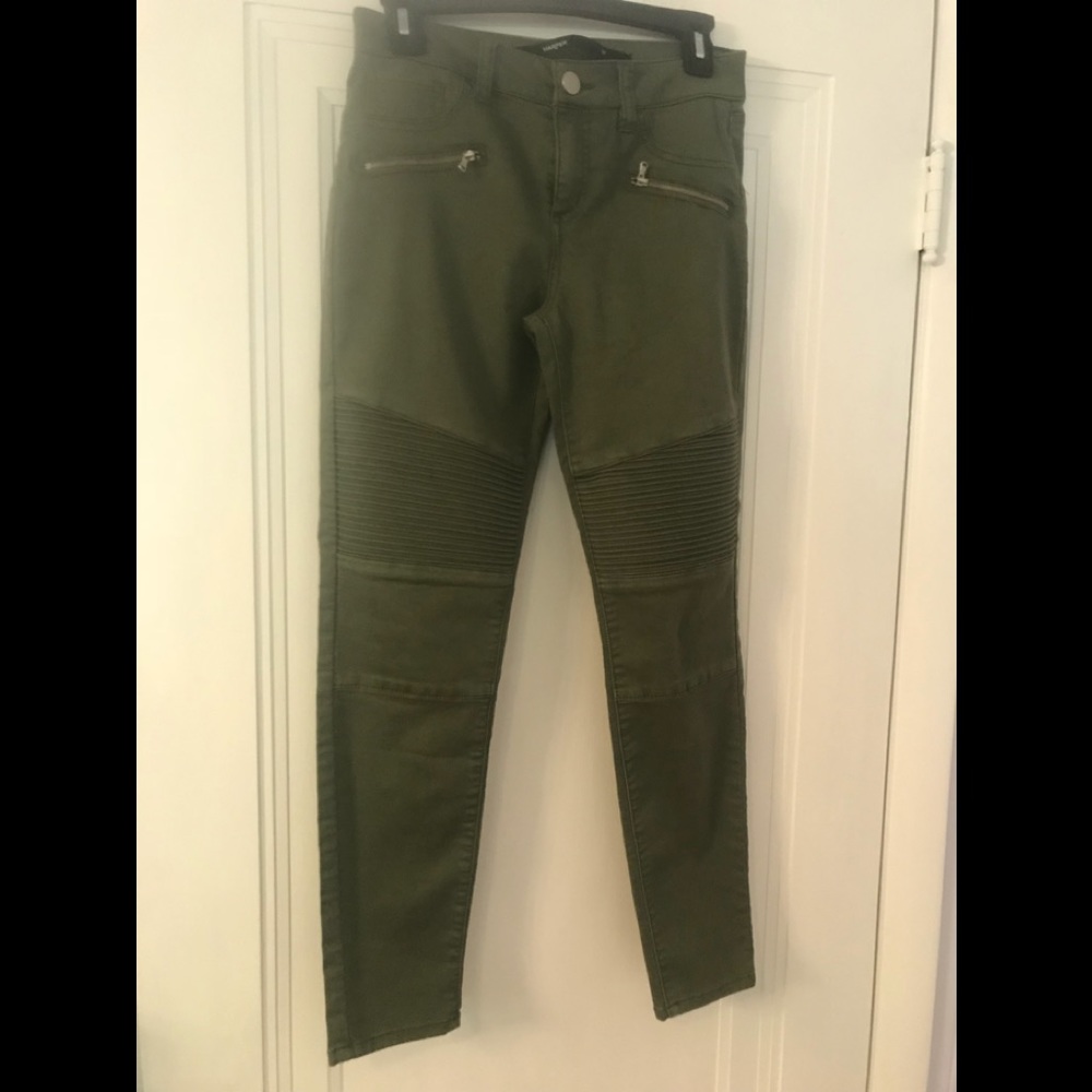 Ribbed knee pants